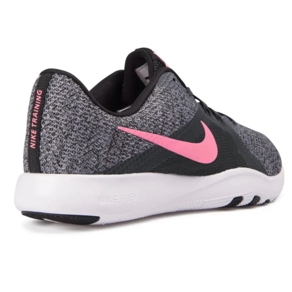 Nike Flex Trainer 8  running sneaker black, gray, and pink  9 NWT